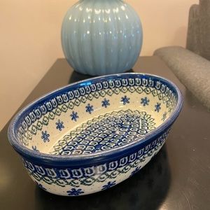 8.2”x5.5” Boleslawiec Polish Pottery Oval bakeware/serving dish. Great condition